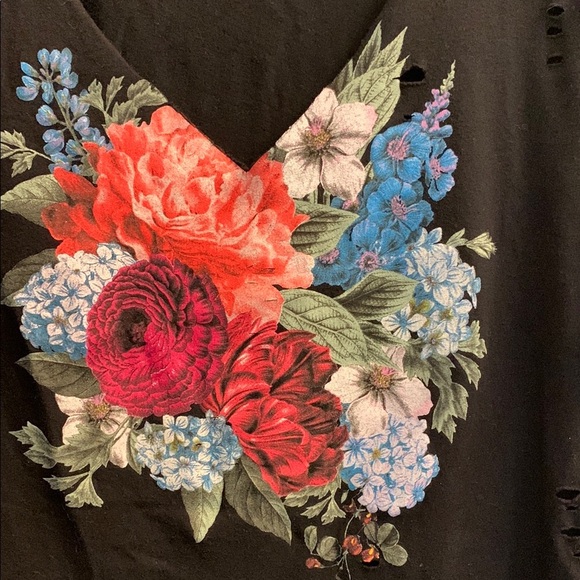 Torrid Black Tee with Vibrant Floral Design with Distressing Size 2 (plus) - Picture 3 of 5